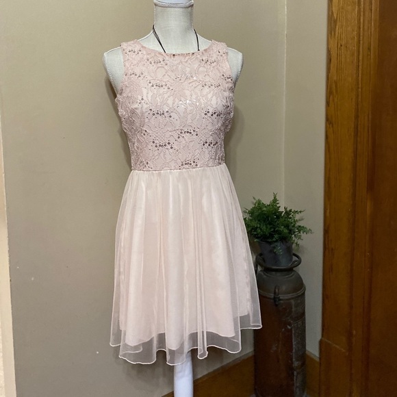𝅺SPEECHLESS pink Sequin Cocktail Prom Dress Sz 7. - Picture 1 of 8